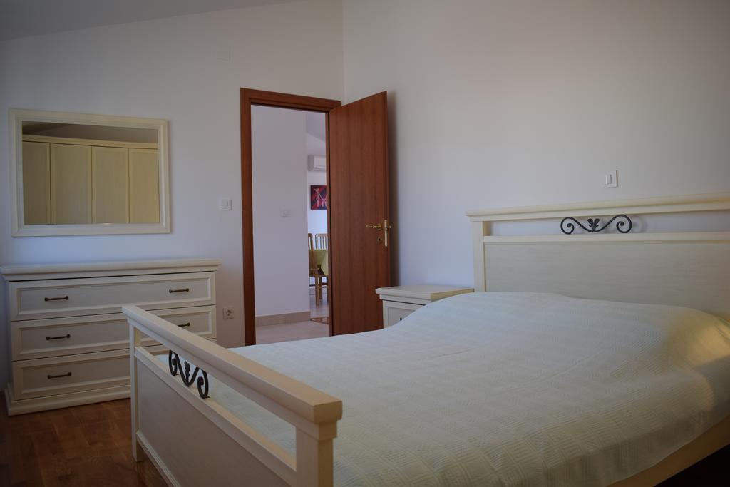 Apartments Blue Dream Malinska Bagian luar foto