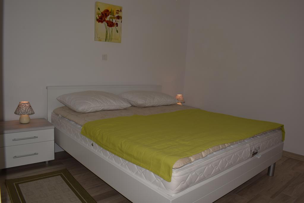 Apartments Blue Dream Malinska Bagian luar foto